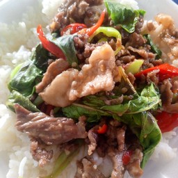 ข้าวราดกระเพรา