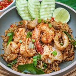 ข้าวผัดต้มยำทะเล