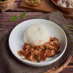 หมูกรอบกระเทียมพริกไทย