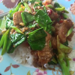 ครัวปันอิ่มสุข ตลาดคุณนาย