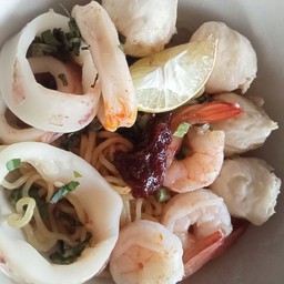 ต้มยำทะเล (แห้ง)