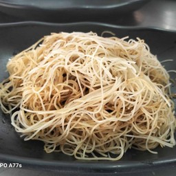 เส้นหมี่เปล่าๆ