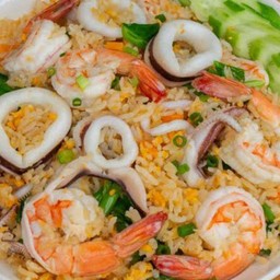 ข้าวผัดทะเล