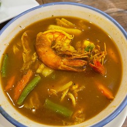 แกงส้มผักรวมกุ้ง