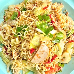 ยำมาม่า