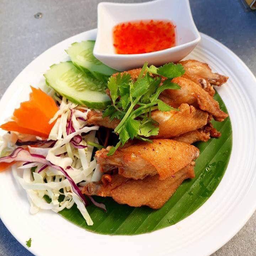 ปีกไก่ทอดน้ำปลา