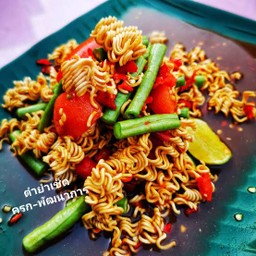 ตำมาม่าหมูสับปูปลาร้า