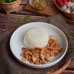 ไก่กระเทียมพริกไทย