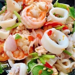 ยำวุ้นเส้นรวม (กุ้ง หมึก หมูสับ)