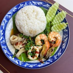 ข้าวกะเพราทะเล