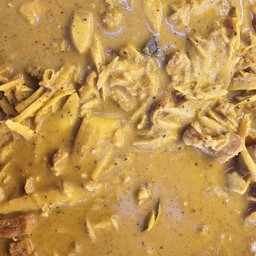 แกงกะทิหน่อไม้ไก่