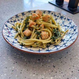 Salmon Spinach Cream Sauce spaghetti