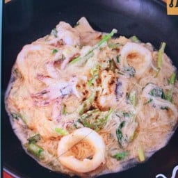 สุกี้แห้งโบราณปลาหมึก