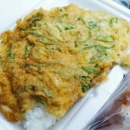 ข้าวไข่เจียวชะอม