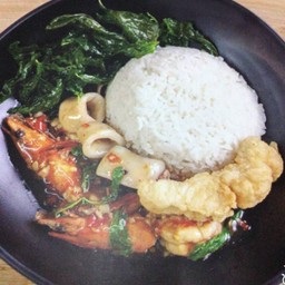 ข้าวกระเพราทะเล