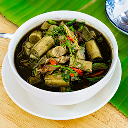 แกงลาวหน่อไม้ใส่เห็ด