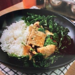 ข้าวกระเพราหมูนุ่ม