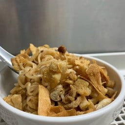 เส้นมาม่าลวก