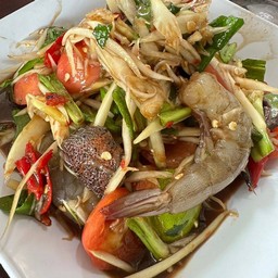 ตำกุ้งสด