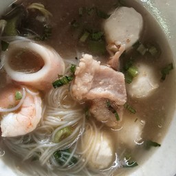 หมู+ทะเลน้ำใส