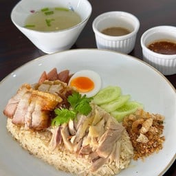 ข้าวมันไก่พ่อลุง ผดุงดอนยอ9 ผดุงดอนยอ9