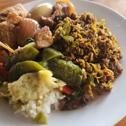 ข้าวแกง 2 นคร By แม่วรรณา