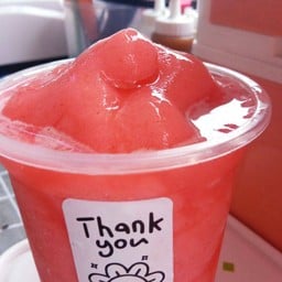 สตอเบอรี่ปั่น
