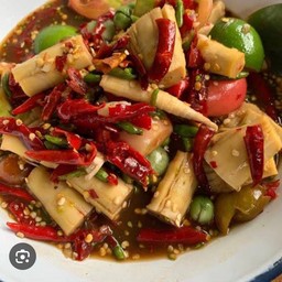 ส้มตำหน่อไม้