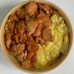 ข้าวไข่ข้นหมูซีอิ๊ว