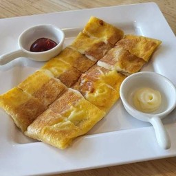 โรตีใส่ไข่+แฮมไก่ชีส