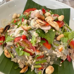 ยำวุ้นเส้นหมูสับ