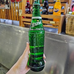 น้ำสไปรท์ ใส่แก้วโอ่ง