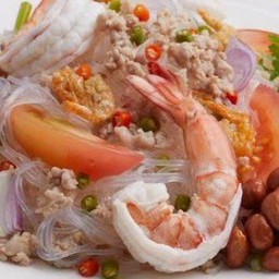 ยำวุ้นเส้นกุ้งใส่หมูสับโบราณ