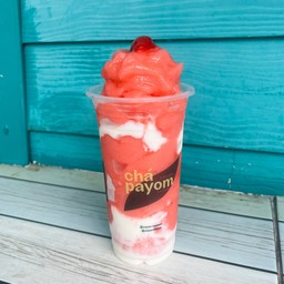 สตรอว์เบอร์รี่โยเกิร์ต