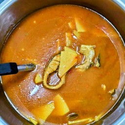 แกงส้มปลากะพงหน่อไม้