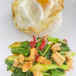 ข้าวราดคะน้ากากหมู+ไข่ดาว