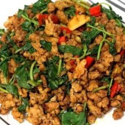 ข้าวหน้ากระเพราหมูสับไร้น้ำมัน