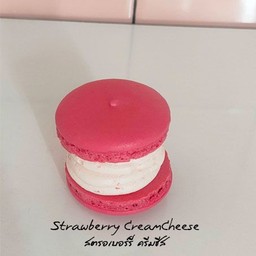 มาการองสตอเบอร์รี่ครีมชีส