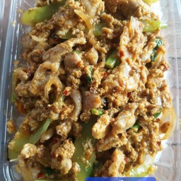 ไก่ผัดผงกะหรี่