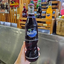 น้ำองุ่น ใส่แก้วโอ่ง