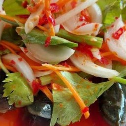 ยำไข่เยี่ยวม้า