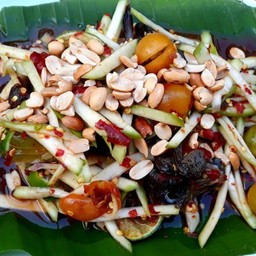 ตำไทยปูมะม่วงปลากรอบ