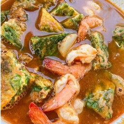 แกงส้มชะอมกุ้ง ผักรวม (กับข้าว)