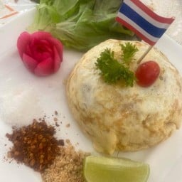 ผัดไทย J