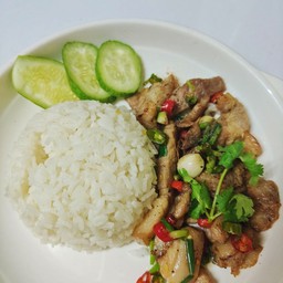 ข้าวหมูคั่วเกลือ