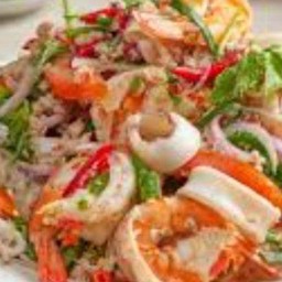 ยำวุ้นเส้นทะเล + หมูสับ