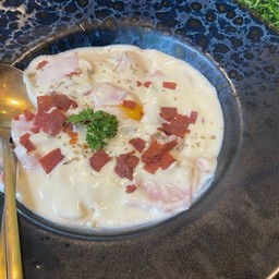 เส้นขาว คาโบนาร่า