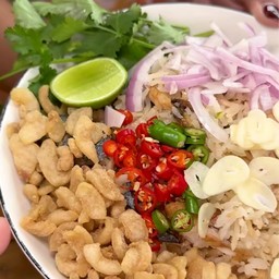 ข้าวมันปลาทูกากหมู