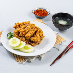 ข้าวมันไก่ทอด (พิเศษ)