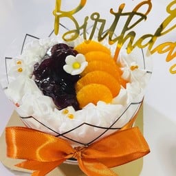 เค้กนมสด 2 รส (บลูเบอรี่+ส้ม) 0.5  ปอนด์0.5 ปอนด์ (ฟรีป้ายHBDอันเล็ก)